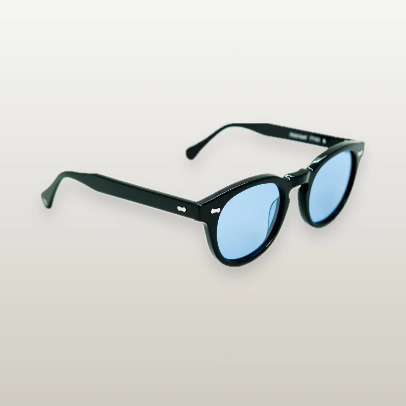 SoHo’s · 03 Negro Azul — tres cuartos