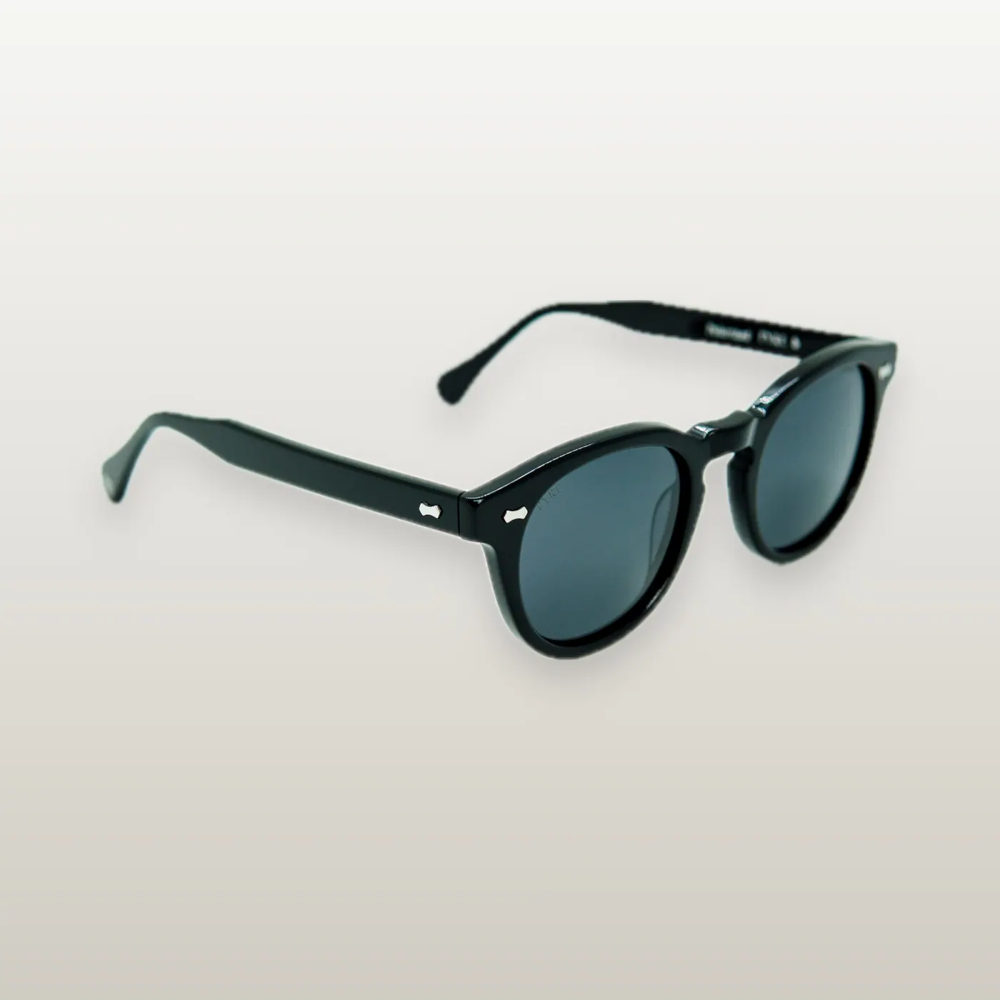SoHo’s · 02 Negro — tres cuartos